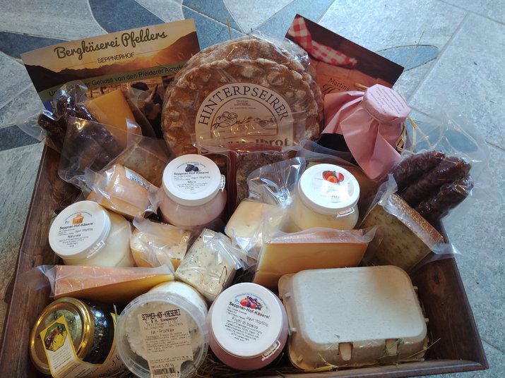 Sapori in Val Passiria: la bottega contadina del nostro caseificio Sapori in Val Passiria: la bottega contadina del nostro caseificio